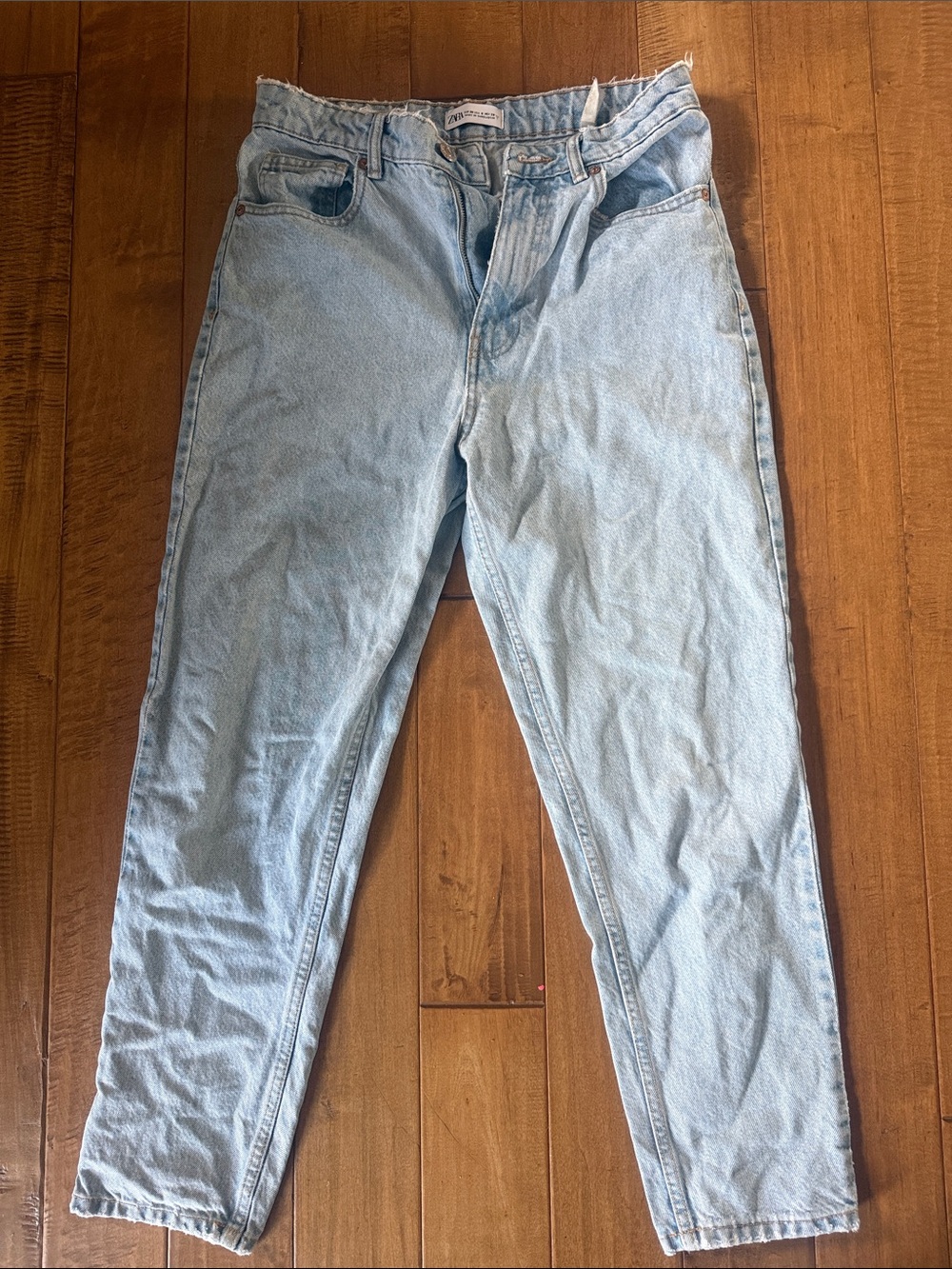 Light Wash Zara Mom Jeans - Classic Straight Fit